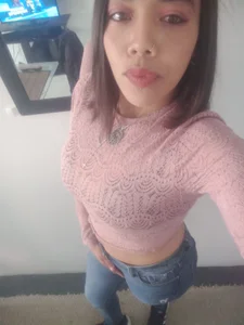 AmaraRoberts420: Public ( 2 фото)