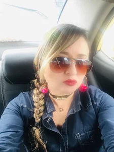 Tamara-Hall My sexy face is for u to put ur cock in  5টি ছবি