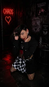 Love Me In The Dark de Dannyhot_ Foto 3