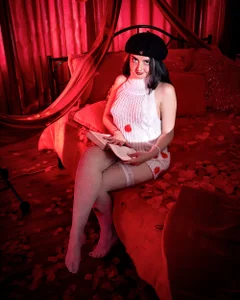 AshleypetitのHappy Valentine's Day, much love to allの 8枚の写真