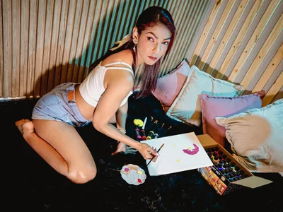 HannaPetit "Entre Pinceles y Gemidos"🔥 Pic 4