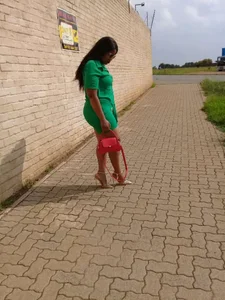 CurvyQueenx2 Public 사진 5