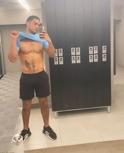 Public de machoputo  7 Imagens