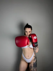 EvaCanton 🥊 Hình 2