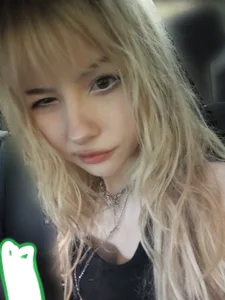 DelicaBrome do i look cute? :)) Pic 4