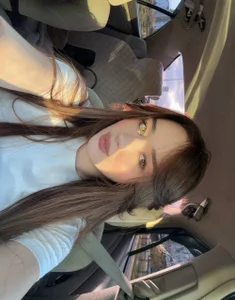 Mira_Blow darling Pic