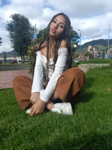 Miahrousse A nice day 🌿 Billede 2