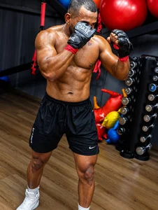 🥊🔥 de LeoCarter_  3 Imagens
