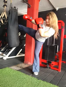 NatyLeone naty with boxing gloves Pic 4