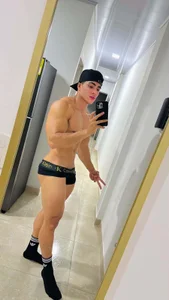 Romano_king sensual Pic