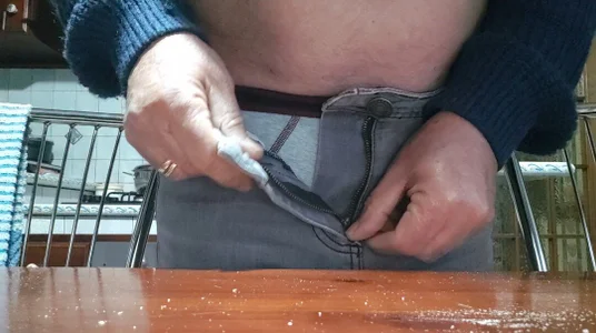 jhonschen's Lo sgrilletto e.....viene Sex Photo 1