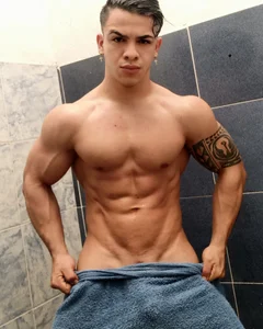 TheMuscularVenezuelanMan <3