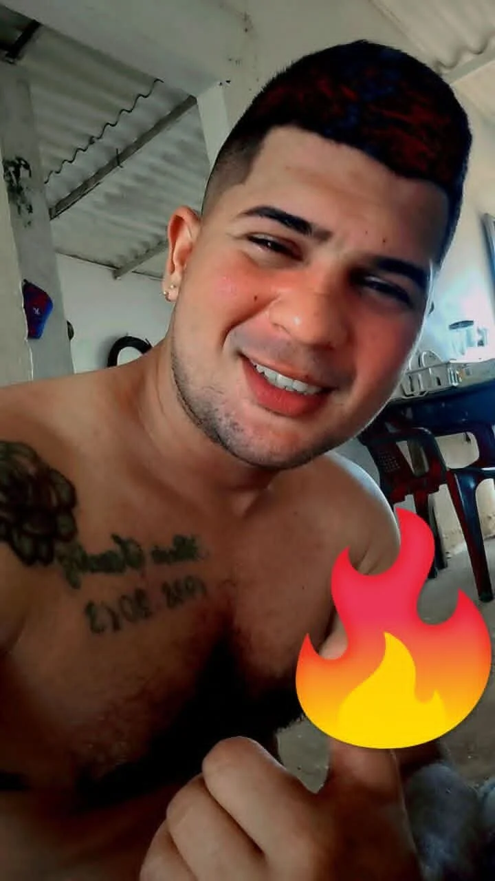 صور AlejandroSerran الرائجة  6960