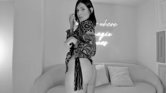 SarahYatesSpanks Bild 6