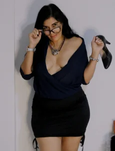 Khalifa_Mature sexy milf Pic 3