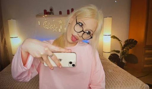 KristiFlash Public Pic 5