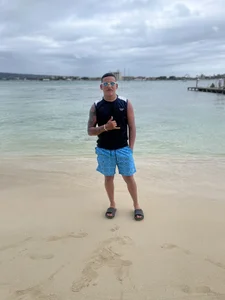 Latino_Junge ☀️  5টি ছবি