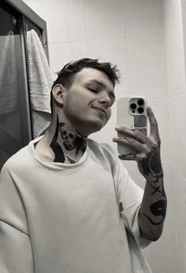 EliVoss Public Poză 4