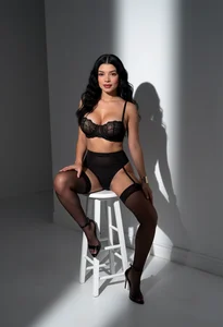 valerie_lya Lencería sexy Pic