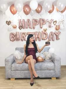 SophieBaker__ Today, it's not the years that count, but the smiles! Happy birthday to me! 🥰🎂🎁 Pic 4