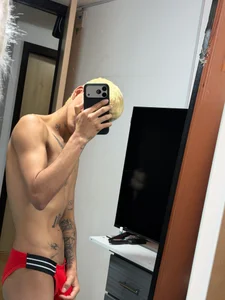 lukasstrong_ 🔞 Bilde 3