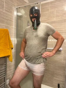BritishCamWhore Public Hình