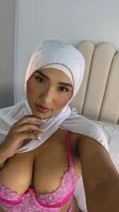 Amira-Zahra AMIRA IN LENGERIE 💗🌷 Immagine  2