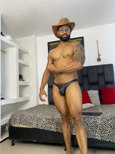 MattRodriguez9 kullanıcısının leather outfit master matt albümü -  4 fotoğraf