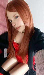 Perlaa_smith red drees Poză