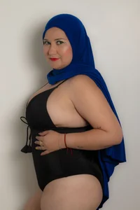 Scarlette_33 In blue 💙🍸 Gambar 3