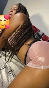 QueenBae_53 Public slika 4