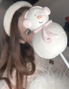 MarieKarma Snow princess ☃️❄️🤍  7টি ছবি