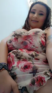 IsabellaHot01 I promise I’ll be a little naughty Foto 6