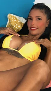 Antonellasmith00 KISSES Pic 2