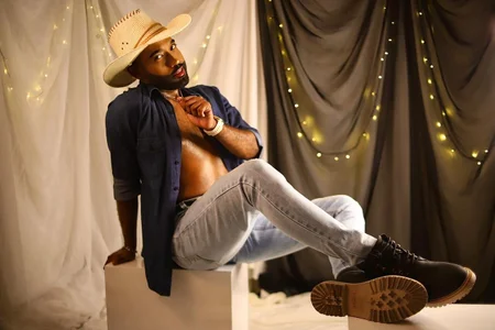 AFRO MASTER de LOGAN_ADAMS27 Foto 4