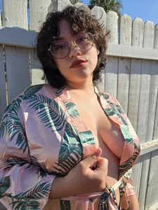 hivirgin 💚☀️ Pic 2