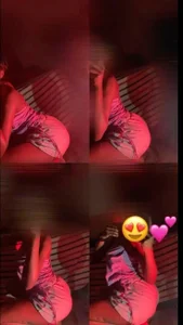 curvy-girl2 Public 사진 3