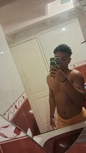 🥵 od RjonathanA  snímek