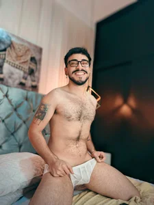 DANTEBELLUCI What if you come to my room and have some fun? 😉 Pic 2