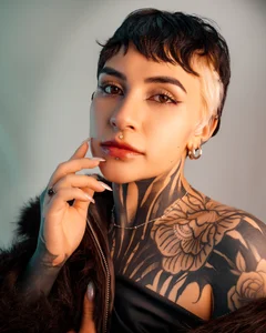 dangerously addictive🤫 od Luana_fiore  3 snímek