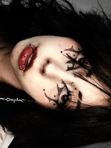 Nyx_nayla Tus ganas + mis ganas = peligro Billede 2