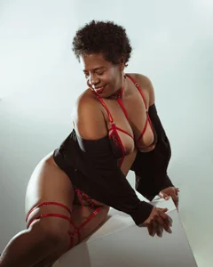 peyton__wat Public Pic 4