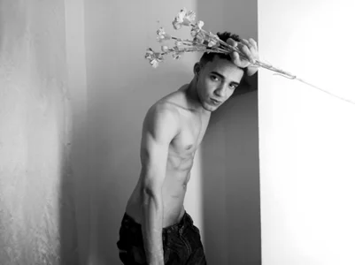 TOMASCARDENAShello Bild 8