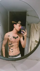 Skinny_batman Hot hardin 🔥 Pic 2