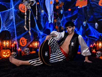 A SEXY HALLOWEEN PIRATE 2026 de Tayson_Rivers Foto 8