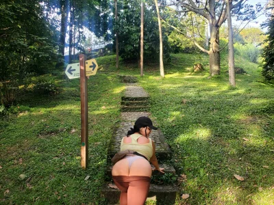 LillyCandy kullanıcısının Mountain adventure you dare to reach the top🏔️🍑❤️‍🔥 albümü -  7 fotoğraf