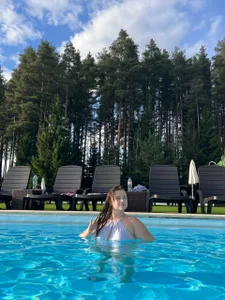 A mini photo session in an open‑air pool. od Seductive_She_Wolf  6 snímek
