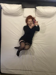 RinaBlondie Sexy in mirror Pic 3