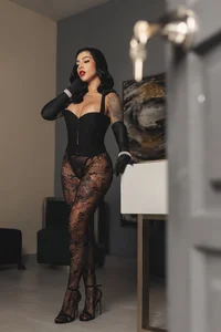 ChristineFord_ elegance Εικόνα