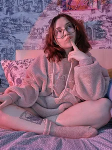 AwryNeon Public Hình 3